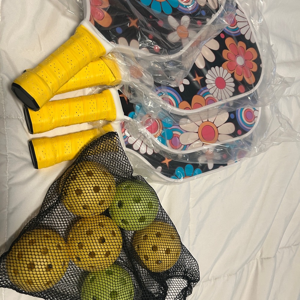 Pickleball set - brand new